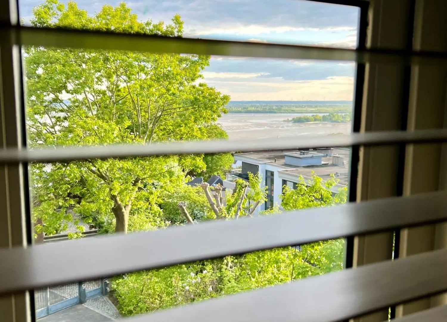 Remise Am Suellberg - Das Kleine, Feine Hotel In Blankenese Hamburg